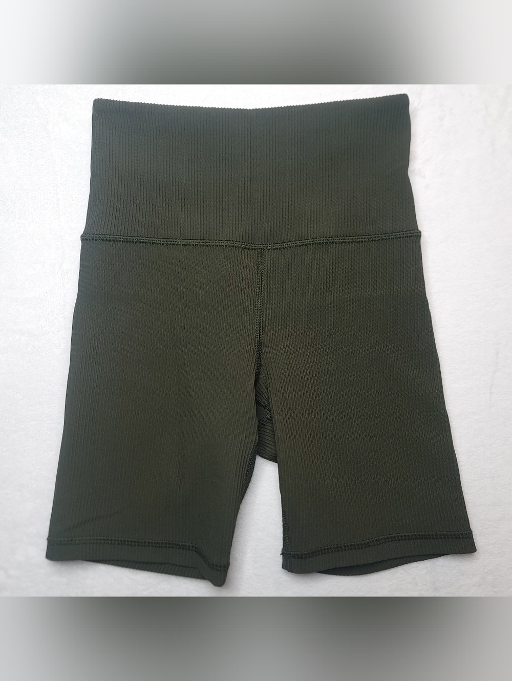 Athleta Elation Rib 7" Short Sz XS Aspen Olive Green High Rise Biker Short Gym